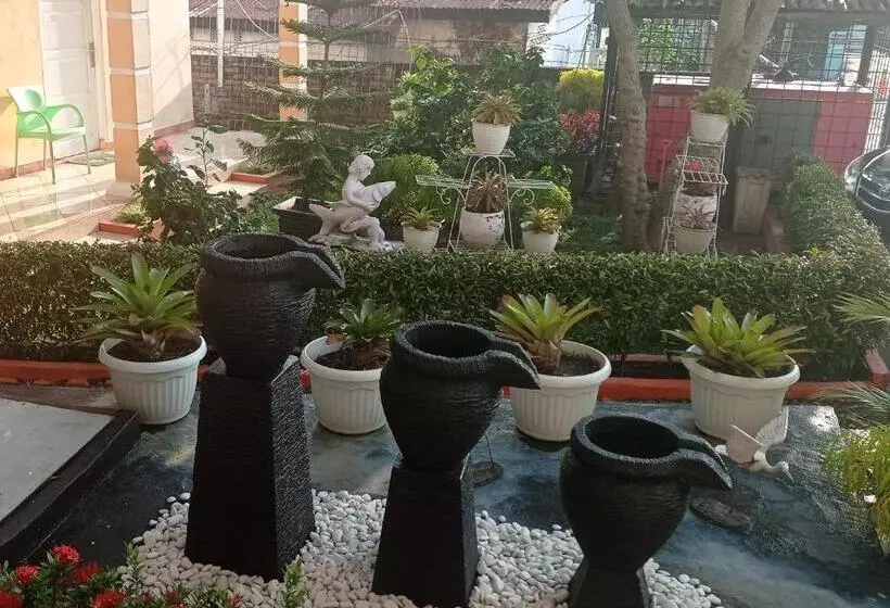 ホテル Nayora Prabumulih