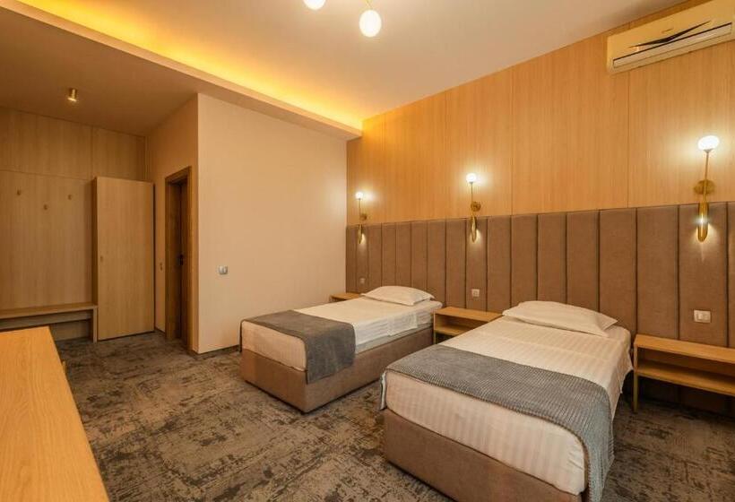Hotel Pensiunea Floarea Soarelui Brasov