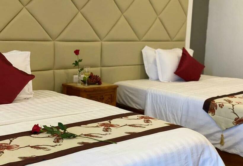 בית מלון כפרי Phat Power