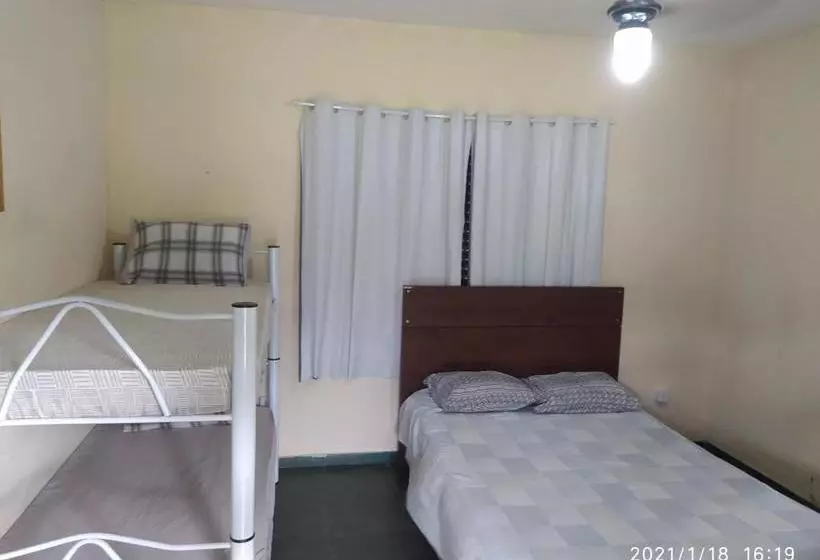 Hotelli Pousada Camisa 10