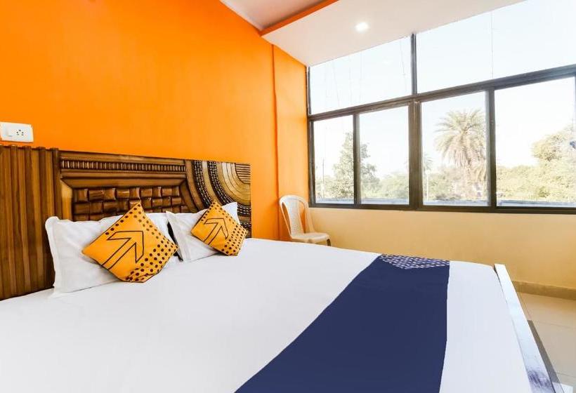 בית מלון כפרי Spot On 77823 Daksh