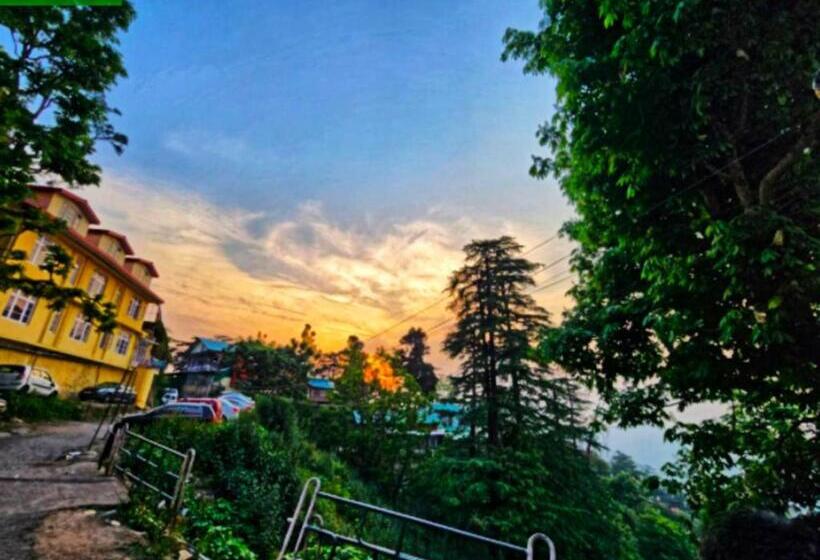 בית מלון כפרי The Boho Near Mall