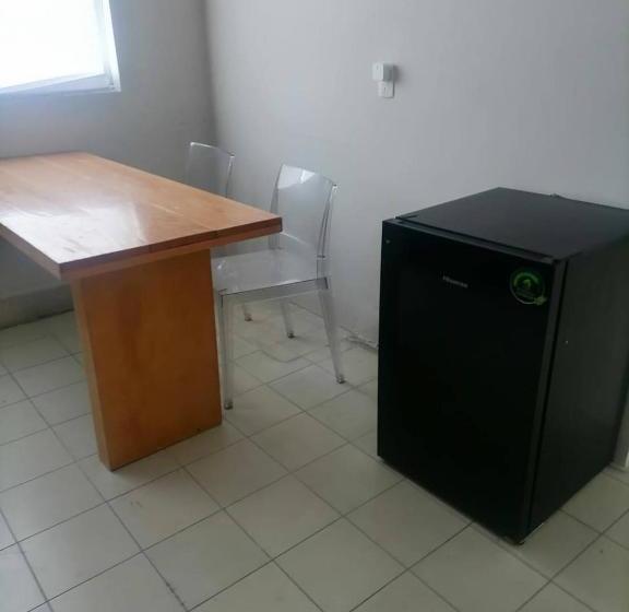 פנסיון Room In Apartment - 16 Studio In Torreon Jardin