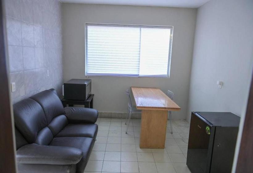 פנסיון Room In Apartment - 16 Studio In Torreon Jardin