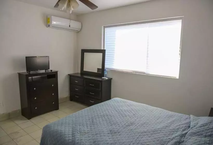 ペンション Room In Apartment - 16 Studio In Torreon Jardin