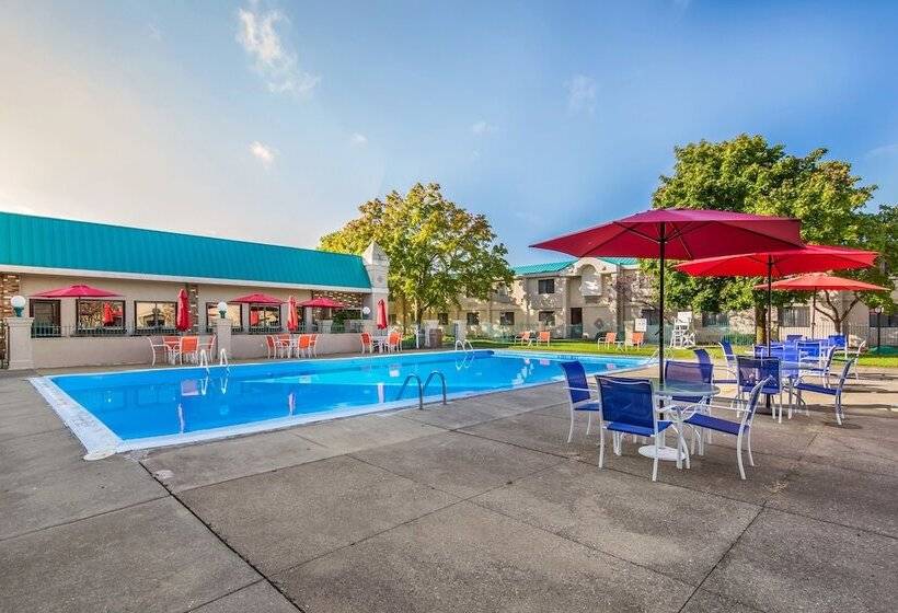 Szálloda Cayuga Blu