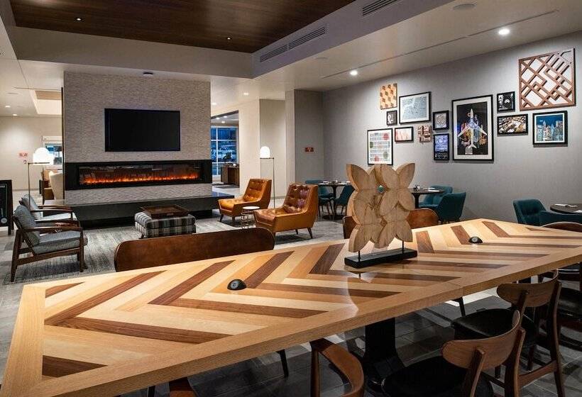 Отель Four Points By Sheraton Kansas City Olathe