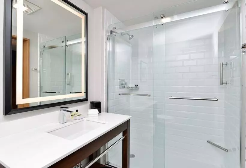 ホテル Four Points By Sheraton Kansas City Olathe