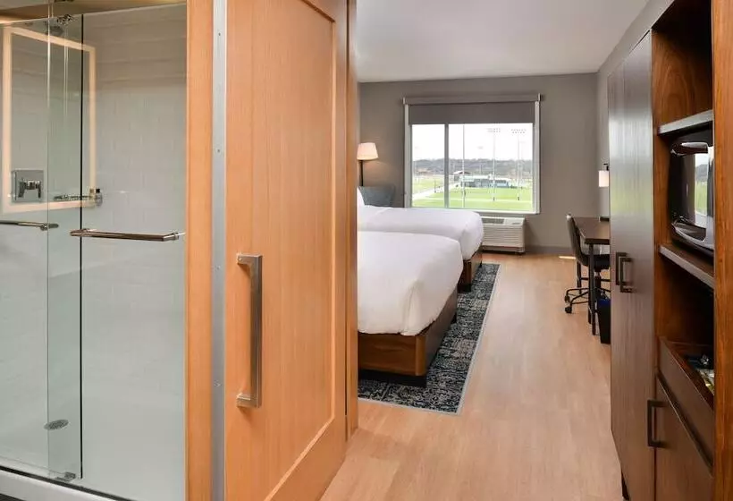 ホテル Four Points By Sheraton Kansas City Olathe