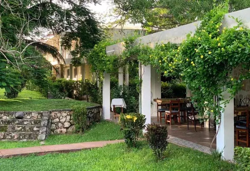 Hotel Puerta Chichen