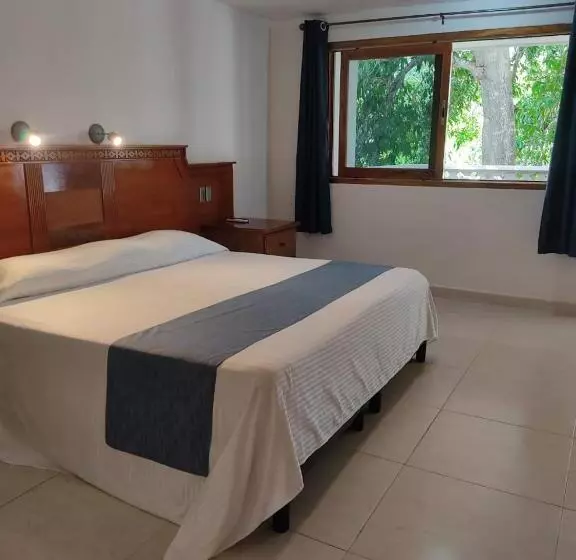 Hotel Puerta Chichen