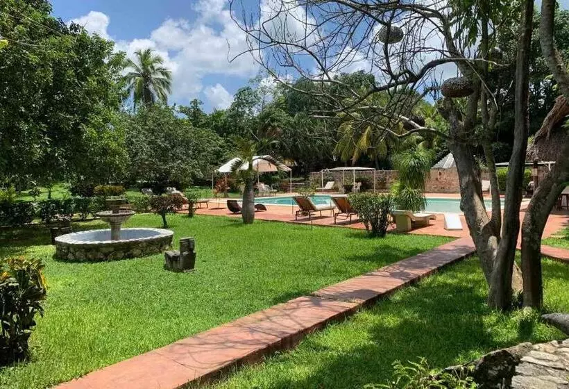 Hotel Puerta Chichen