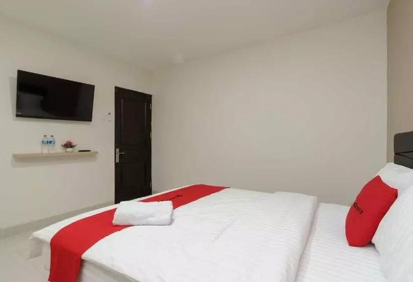 ホテル Reddoorz Plus Near Eka Hospital Bsd 5