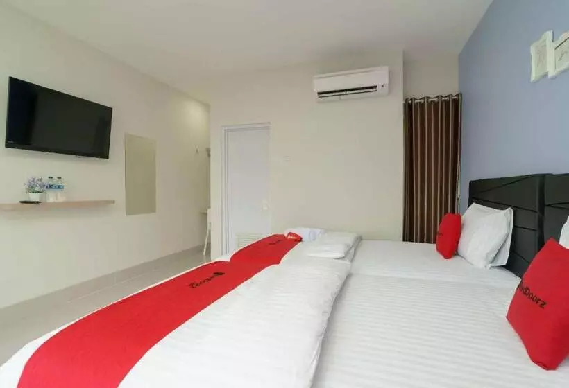 ホテル Reddoorz Plus Near Eka Hospital Bsd 5