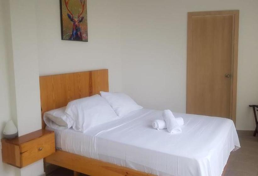 ホテル Alojamiento Santa Julia