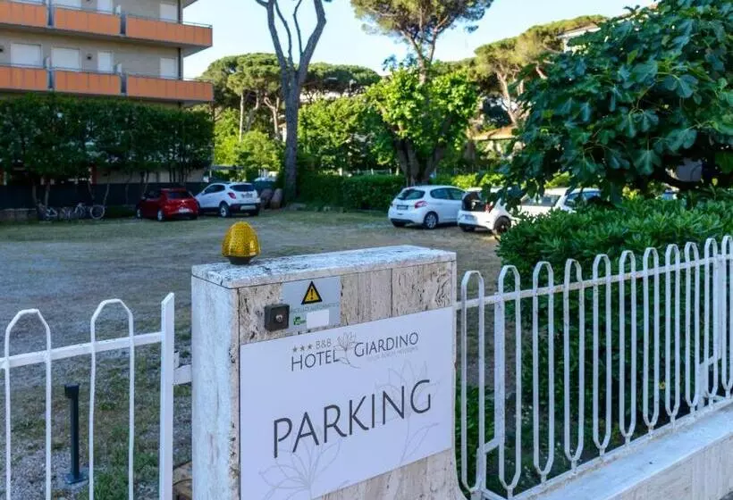 هتل Giardino