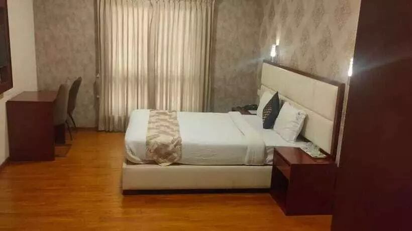 Hotelli Hillcrest Metro