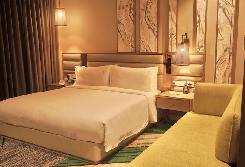 هتل Holiday Inn Chandigarh Zirakpur, An Ihg