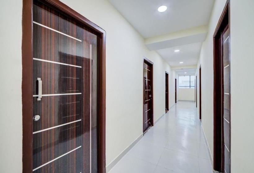 ホテル Flagship Malkajgiri