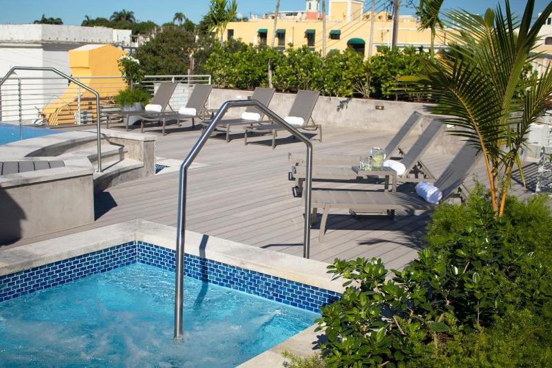 هتل Palacio Provincial San Juan, Curio Collection By Hilton