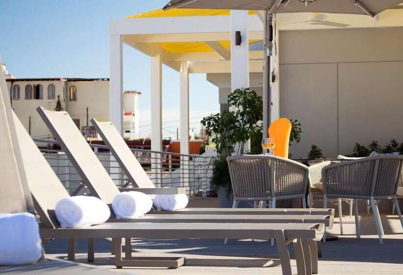 هتل Palacio Provincial San Juan, Curio Collection By Hilton