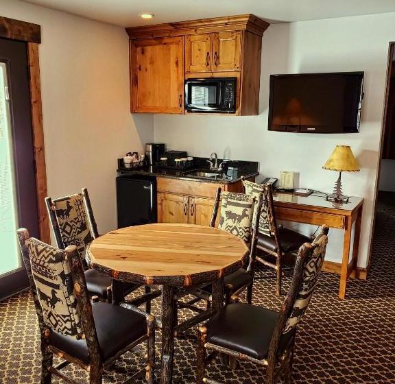 בית מלון כפרי Parkway Inn Of Jackson Hole