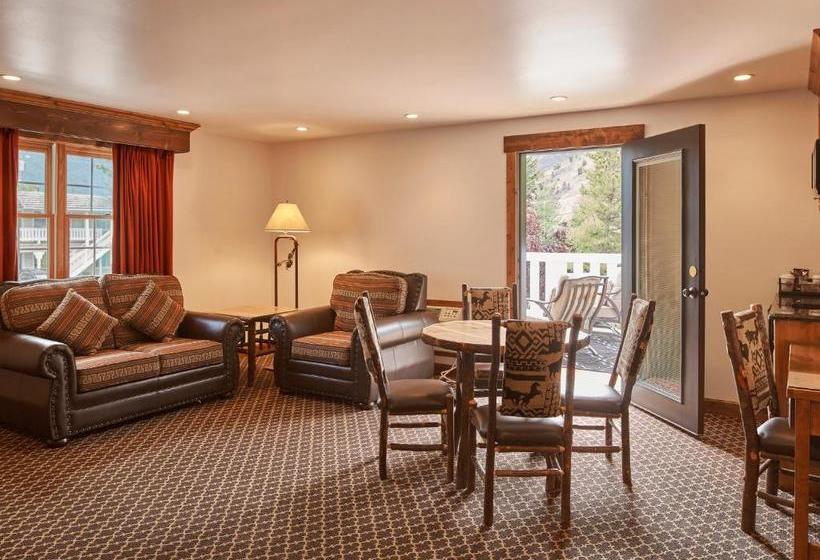 בית מלון כפרי Parkway Inn Of Jackson Hole