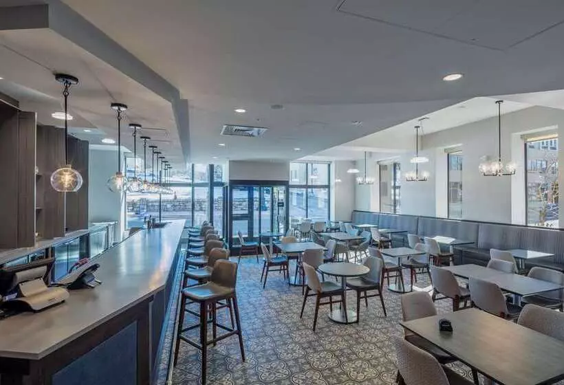 ホテル Scholar State College, Tapestry Collection By Hilton