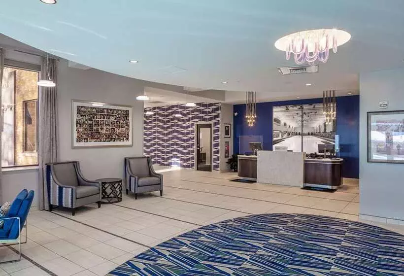 ホテル Scholar State College, Tapestry Collection By Hilton