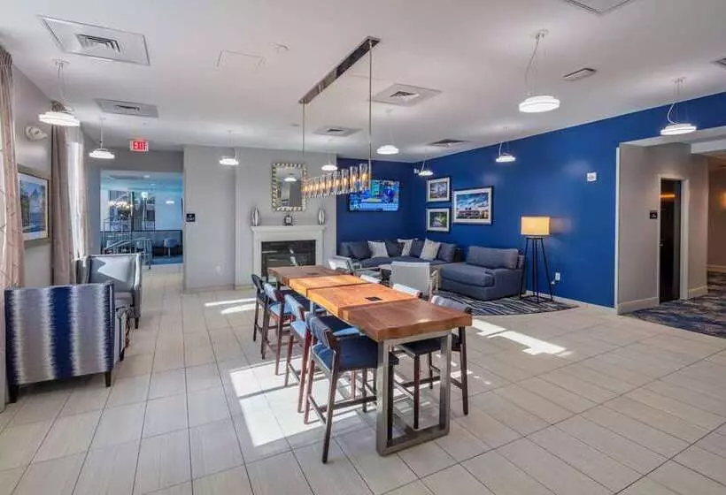 ホテル Scholar State College, Tapestry Collection By Hilton