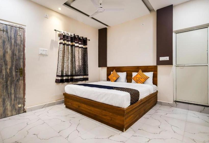 Hotel Spot On 76943  Radhika