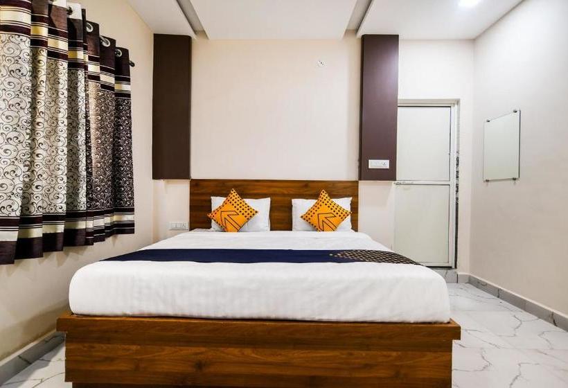 Hotel Spot On 76943  Radhika