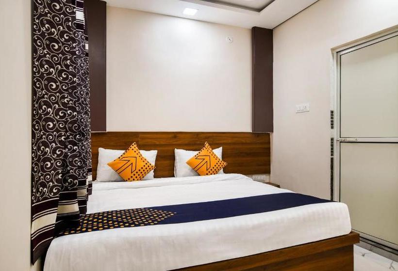 Hotel Spot On 76943  Radhika