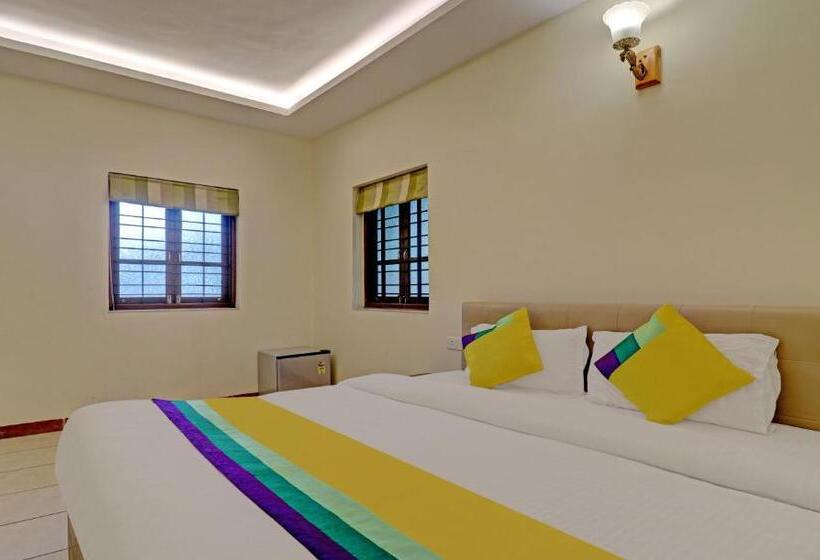 Itsy Hotels Vailankanni Natures Inn