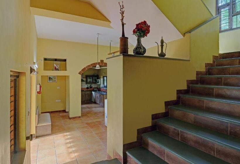 Itsy Hotels Vailankanni Natures Inn