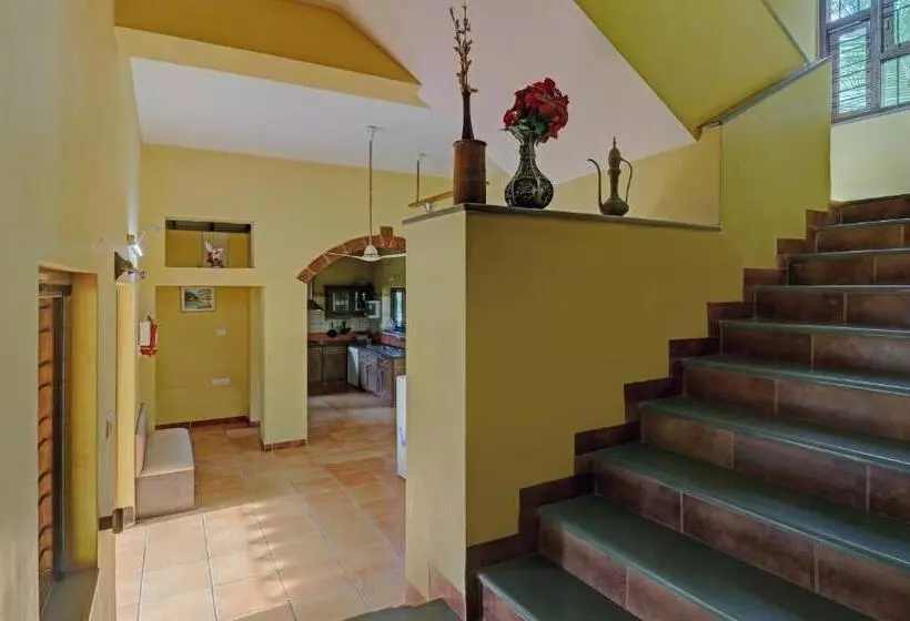 Itsy Hotels Vailankanni Natures Inn