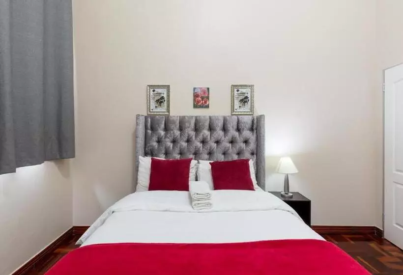 پانسیون Cape Palm Royal Guest House