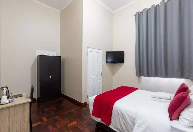 پانسیون Cape Palm Royal Guest House