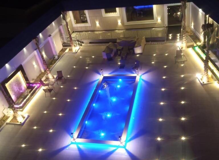 ليالي العاذرية للوحدات السكنية