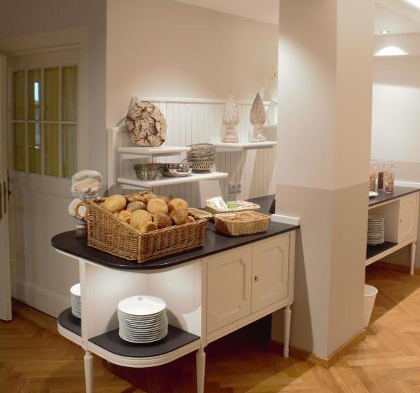 Gästehaus Plönlein Hotel Goldener Hirsch Rothenburg