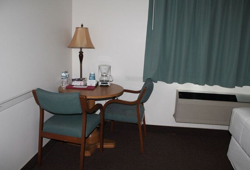 Отель American Host Inn