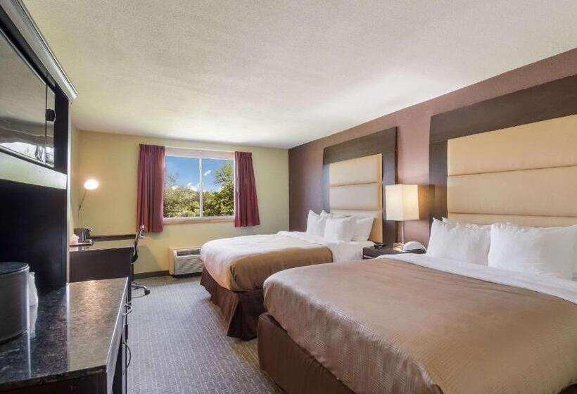 ホテル Clarion Inn