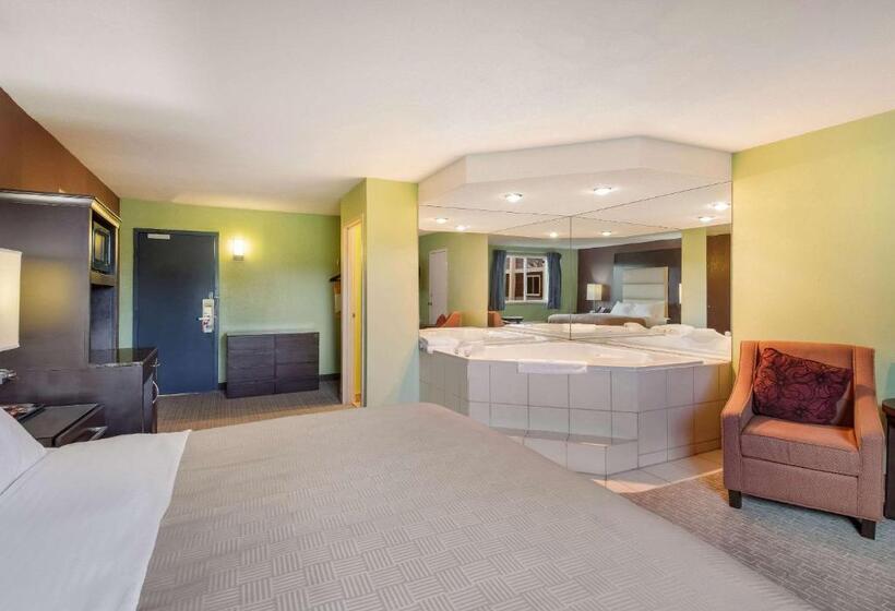 ホテル Clarion Inn