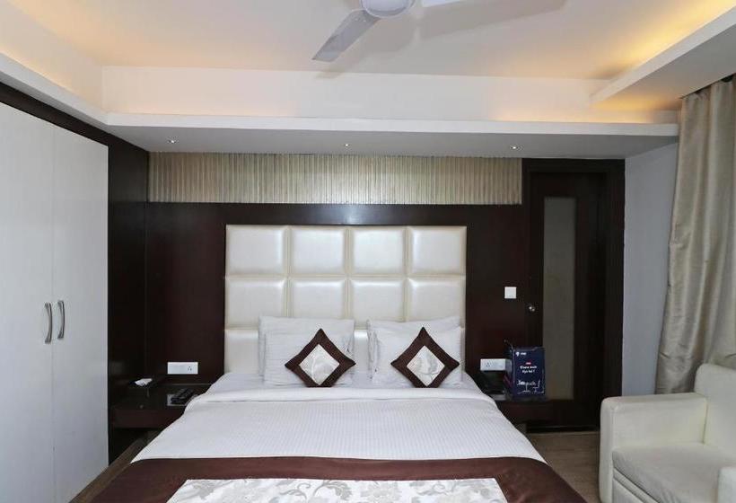 Hotel Fab Red Leaf Mall Road Mussoorie