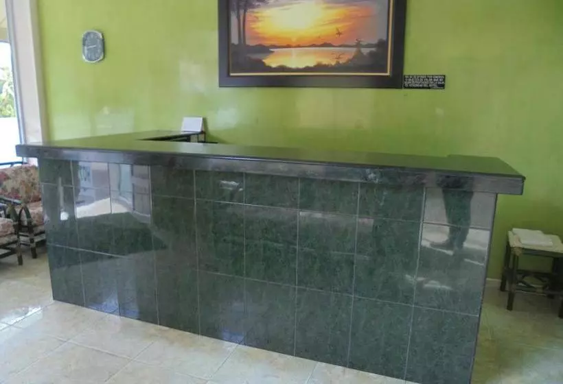 Hotelli Marux Plaza