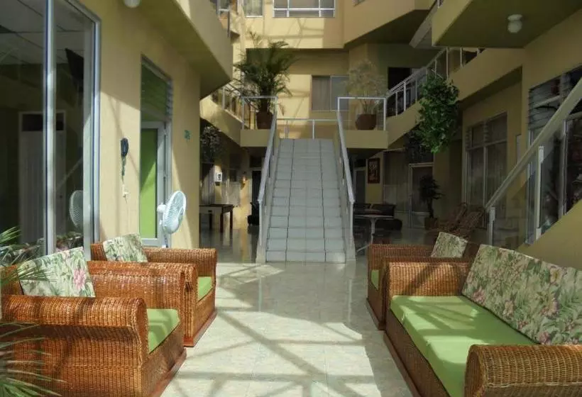Hotelli Marux Plaza