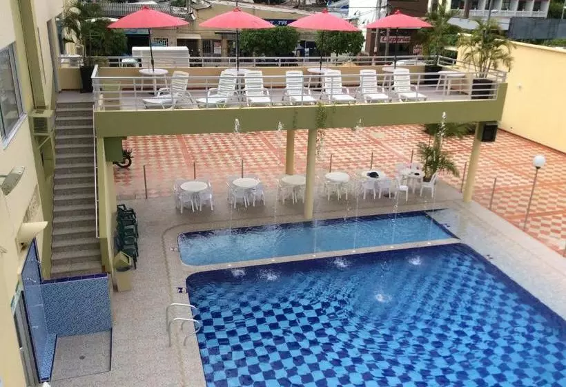 Hotelli Marux Plaza