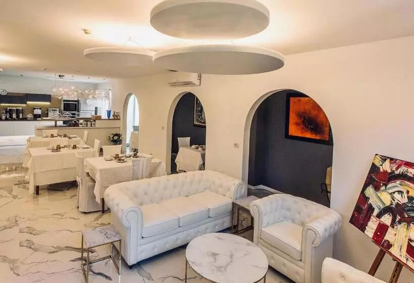 ホテル Meublè Tripoli