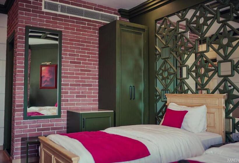 هتل Miramar Boutique