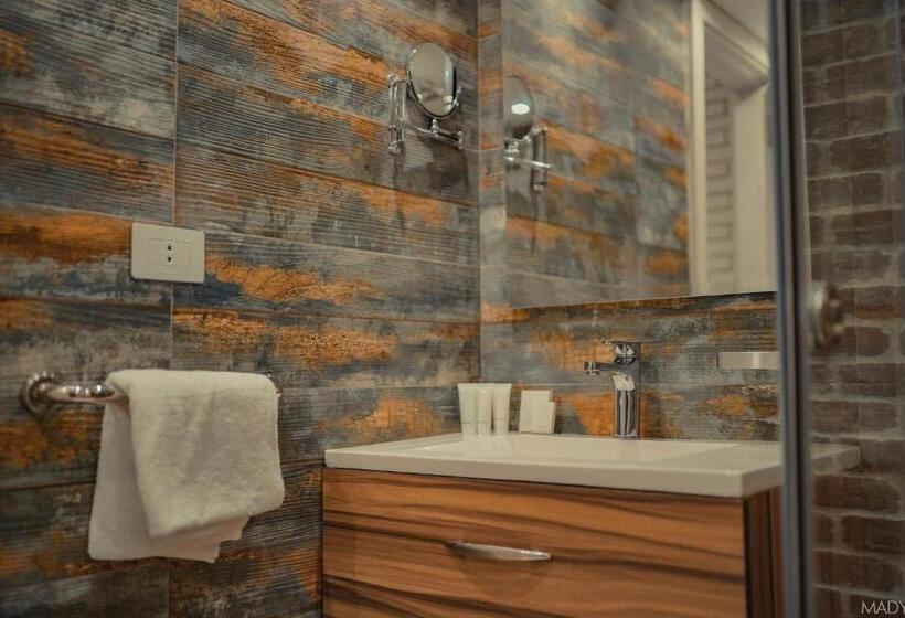 هتل Miramar Boutique